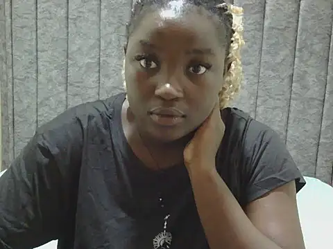 Snapshot of Ebonydol1 chatting on 05-26-26, 07:48 Ebonydol1 online show from 05-26-26, 07:48