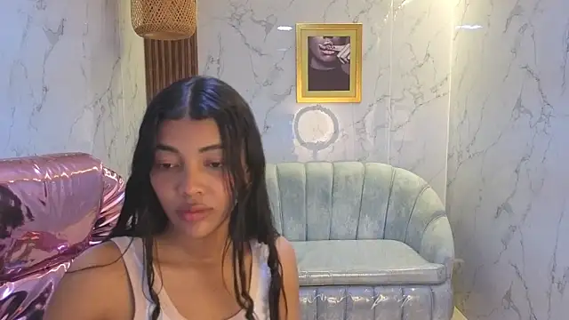 Snapshot of valentina_gomez_s chatting on 06-03-26, 02:33 valentina gomez s online show from 06-03-26, 02:33
