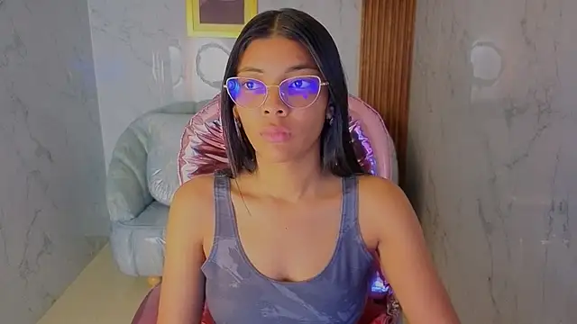 Snapshot of valentina_gomez_s chatting on 06-13-26, 12:25 valentina gomez s online show from 06-13-26, 12:25