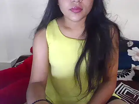 Snapshot of Aalya_B chatting on 07-02-26, 09:37 Aalya B online show from 07-02-26, 09:37