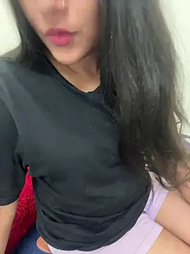 Snapshot of Aalya_B chatting on 07-28-26, 05:23 Aalya B online show from 07-28-26, 05:23