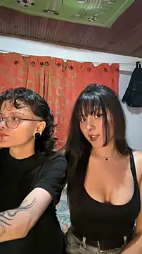 Snapshot of Aurora_Califer66 chatting on 06-10-26, 02:12 Aurora Califer66 online show from 06-10-26, 02:12