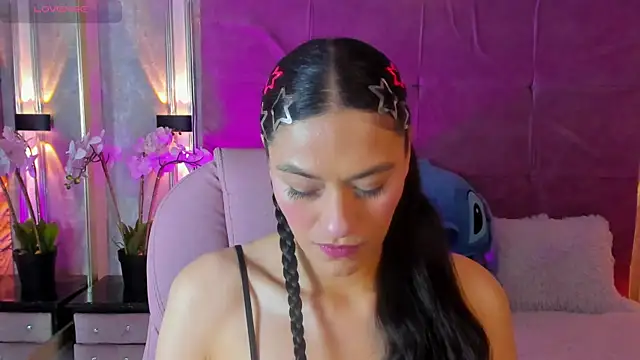 Snapshot of Stushaa chatting on 06-14-26, 02:19 Stushaa online show from 06-14-26, 02:19