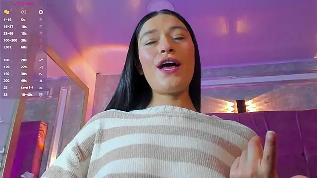 Snapshot of Stushaa chatting on 06-18-26, 02:43 Stushaa online show from 06-18-26, 02:43