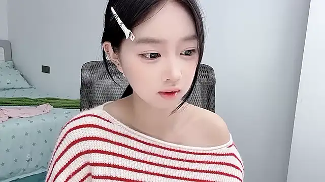Yoyo33355 online show from 06-30-26, 03:51