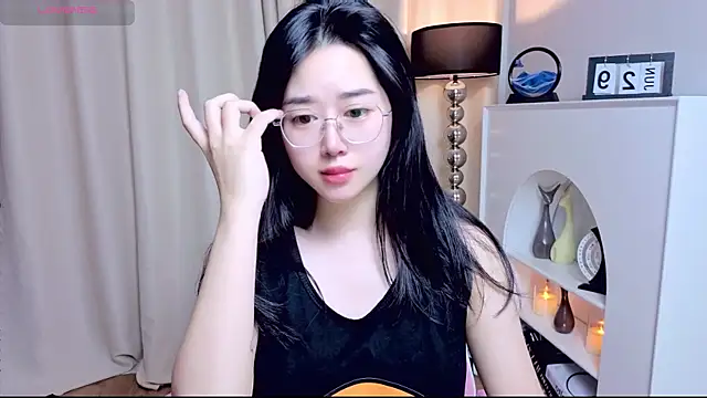 Snapshot of miuu6868 chatting on 06-29-26, 02:07 miuu6868 online show from 06-29-26, 02:07