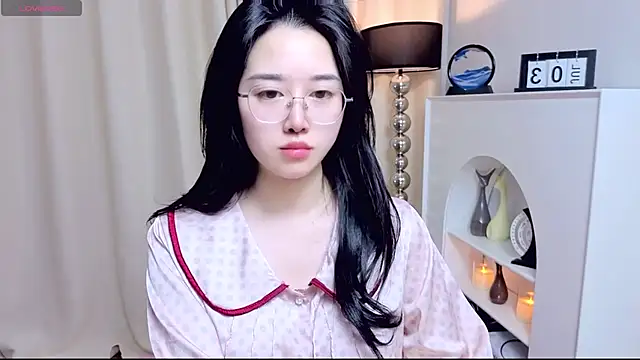 Snapshot of miuu6868 chatting on 07-03-26, 02:07 miuu6868 online show from 07-03-26, 02:07
