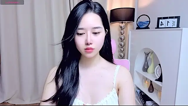 Snapshot of miuu6868 chatting on 07-15-26, 03:23 miuu6868 online show from 07-15-26, 03:23