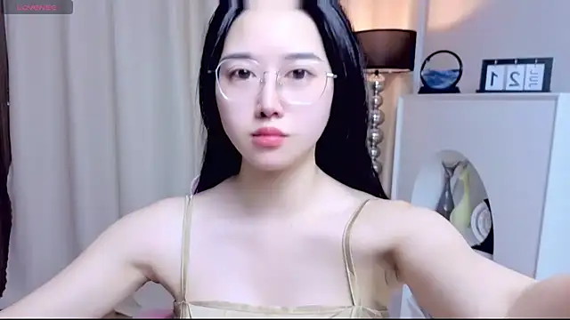 Snapshot of miuu6868 chatting on 07-22-26, 02:03 miuu6868 online show from 07-22-26, 02:03