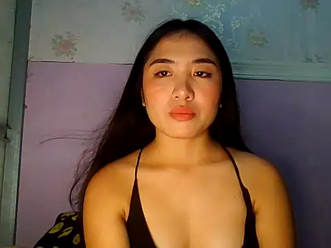 Snapshot of cutie_princess88 chatting on 06-03-26, 03:28 cutie princess88 online show from 06-03-26, 03:28