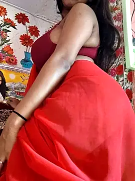 Snapshot of Miss_Fiza chatting on 06-01-26, 11:01 Miss Fiza online show from 06-01-26, 11:01