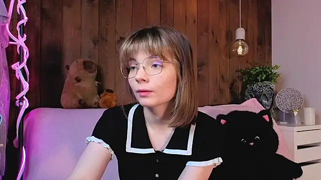 IvoryPesante online show from 06-19-26, 08:12