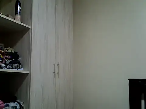 Flirrtballm online show from 06-09-26, 06:47