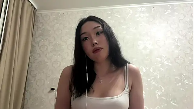 LilowNax online show from 05-25-26, 05:52