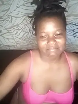 Snapshot of Thia_bunny chatting on 06-05-26, 02:34 Thia bunny online show from 06-05-26, 02:34