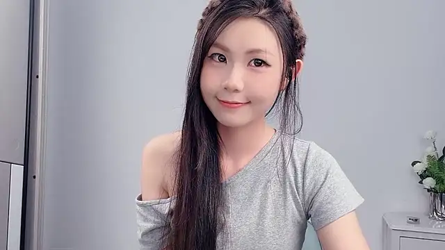 Rose love69 online show from 06-18-26, 12:20