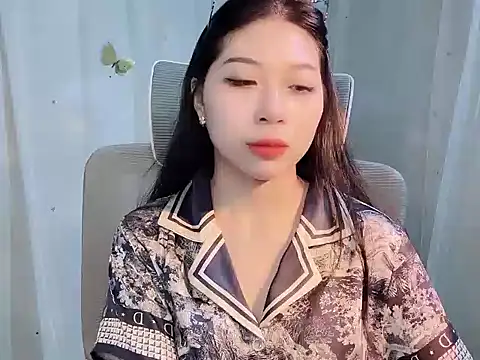 -Naomii  online show from 06-23-26, 12:41