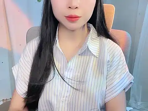 -Naomii  online show from 06-30-26, 08:26