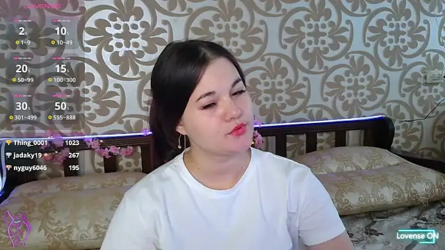ElisesMuse online show from 06-21-26, 01:46