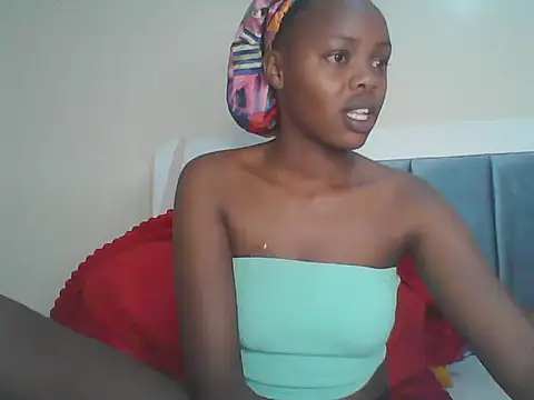 Snapshot of Goodlukinpussy chatting on 06-04-26, 07:47 Goodlukinpussy online show from 06-04-26, 07:47