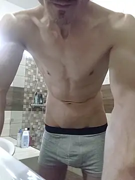 Snapshot of Nakedfanboy chatting on 06-09-26, 03:34 Nakedfanboy online show from 06-09-26, 03:34