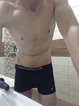 Snapshot of Nakedfanboy chatting on 06-18-26, 04:33 Nakedfanboy online show from 06-18-26, 04:33