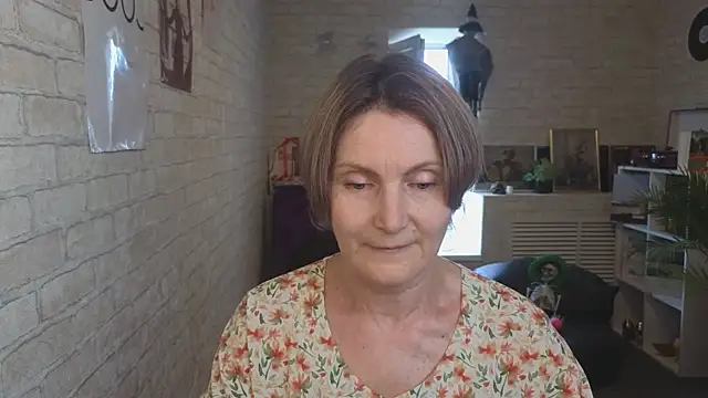 Snapshot of Mabel_Magic chatting on 06-10-26, 12:37 Mabel Magic online show from 06-10-26, 12:37
