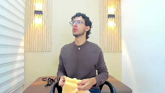 Snapshot of LEO_SANZ66 chatting on 06-06-26, 12:21 LEO SANZ66 online show from 06-06-26, 12:21