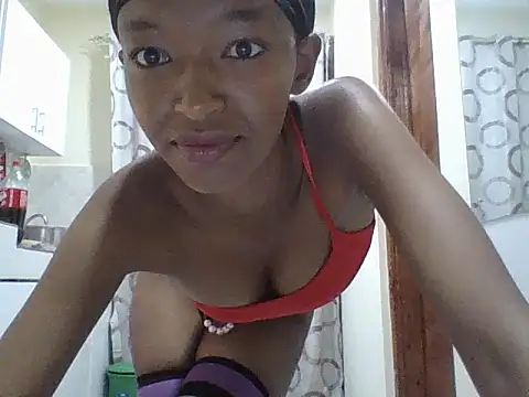 Miss lavagirl online show from 06-18-26, 05:17