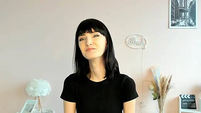 Snapshot of HelgaMagliulo chatting on 05-26-26, 07:59 HelgaMagliulo online show from 05-26-26, 07:59