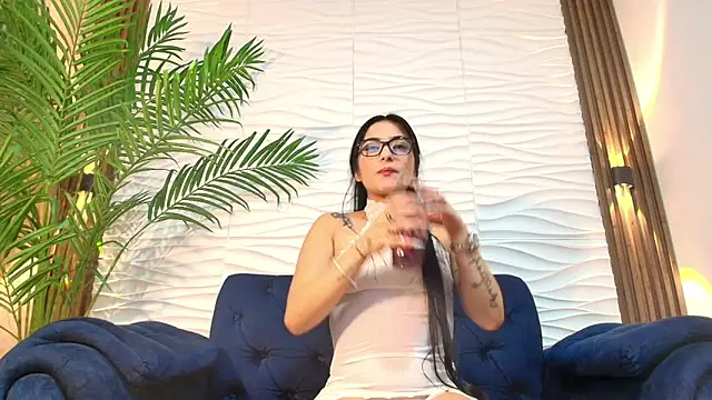 Snapshot of Zahara_Hot_ chatting on 05-30-26, 05:04 Zahara Hot online show from 05-30-26, 05:04