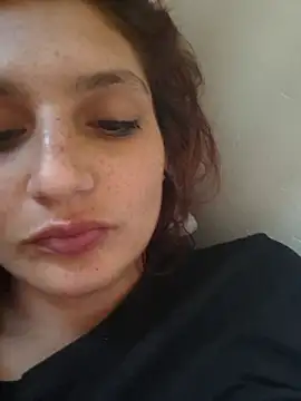 Snapshot of resstess chatting on 06-14-26, 09:33 resstess online show from 06-14-26, 09:33