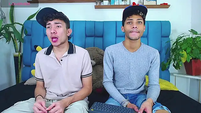 STRANGER BOYS online show from 07-03-26, 11:11