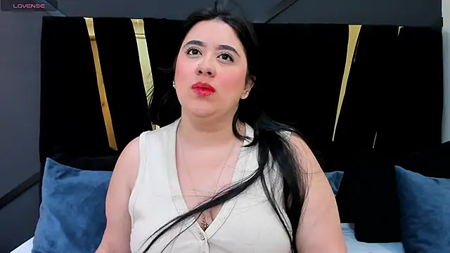 Snapshot of maite_graay chatting on 06-11-26, 12:03 maite graay online show from 06-11-26, 12:03