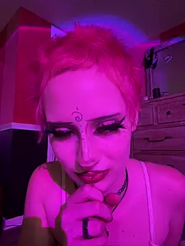 Snapshot of whimsicallylusty chatting on 05-28-26, 07:33 whimsicallylusty online show from 05-28-26, 07:33