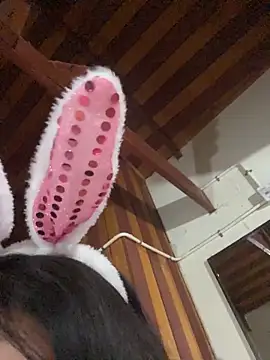 Snapshot of YummyGirl_ chatting on 06-04-26, 01:33 YummyGirl online show from 06-04-26, 01:33