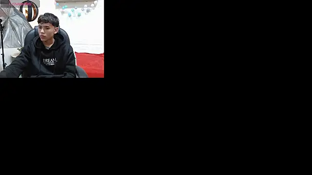 Snapshot of Ryan_grayx chatting on 07-01-26, 03:12 Ryan grayx online show from 07-01-26, 03:12