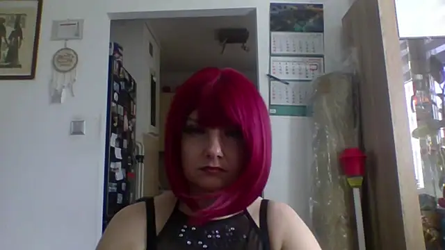Snapshot of MeganFlirt chatting on 06-08-26, 09:20 MeganFlirt online show from 06-08-26, 09:20
