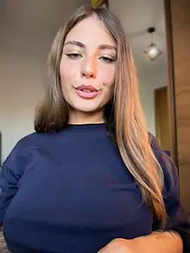 Snapshot of vanessabaddie chatting on 06-01-26, 04:58 vanessabaddie online show from 06-01-26, 04:58