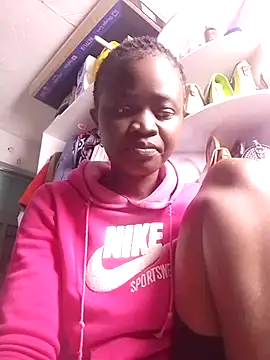 Snapshot of Carinasweets chatting on 05-31-26, 06:53 Carinasweets online show from 05-31-26, 06:53