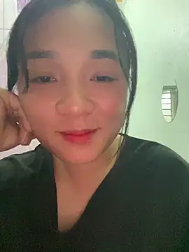 Snapshot of Luna-mi chatting on 05-30-26, 12:46 Luna-mi online show from 05-30-26, 12:46