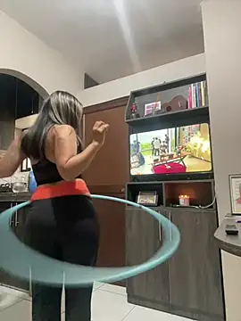 Snapshot of ValdiviaQueen chatting on 06-21-26, 10:01 ValdiviaQueen online show from 06-21-26, 10:01