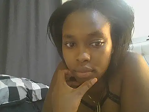 Snapshot of sexylittleprincess1 chatting on 05-26-26, 08:27 sexylittleprincess1 online show from 05-26-26, 08:27