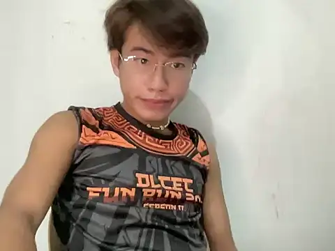 grumpyyy2003 online show from 06-16-26, 05:43