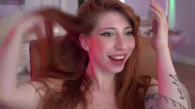 Mia Daddysgirl  online show from 07-28-26, 03:21
