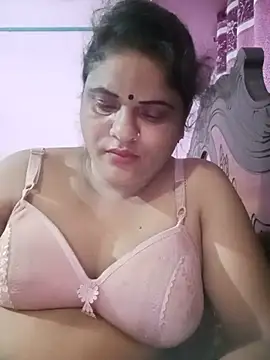 Snapshot of Maya_Vabi chatting on 07-15-26, 02:44 Maya Vabi online show from 07-15-26, 02:44