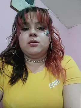 Snapshot of curvy_latina chatting on 07-07-26, 05:06 curvy latina online show from 07-07-26, 05:06