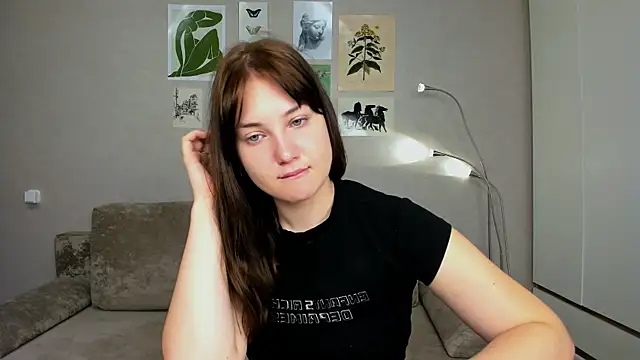 Snapshot of AliciaCollinss chatting on 06-08-26, 12:27 AliciaCollinss online show from 06-08-26, 12:27