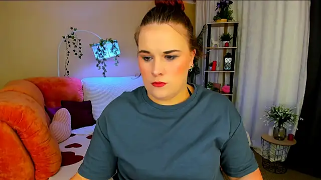 OliviaTwens online show from 06-05-26, 03:13
