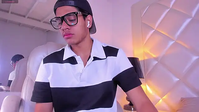 MarcoDeluxxe online show from 06-05-26, 12:00